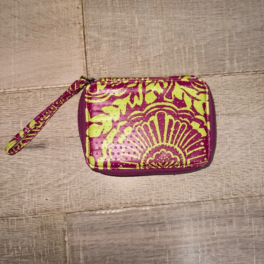 NWT Echo Purple and Green Zipper Wallet